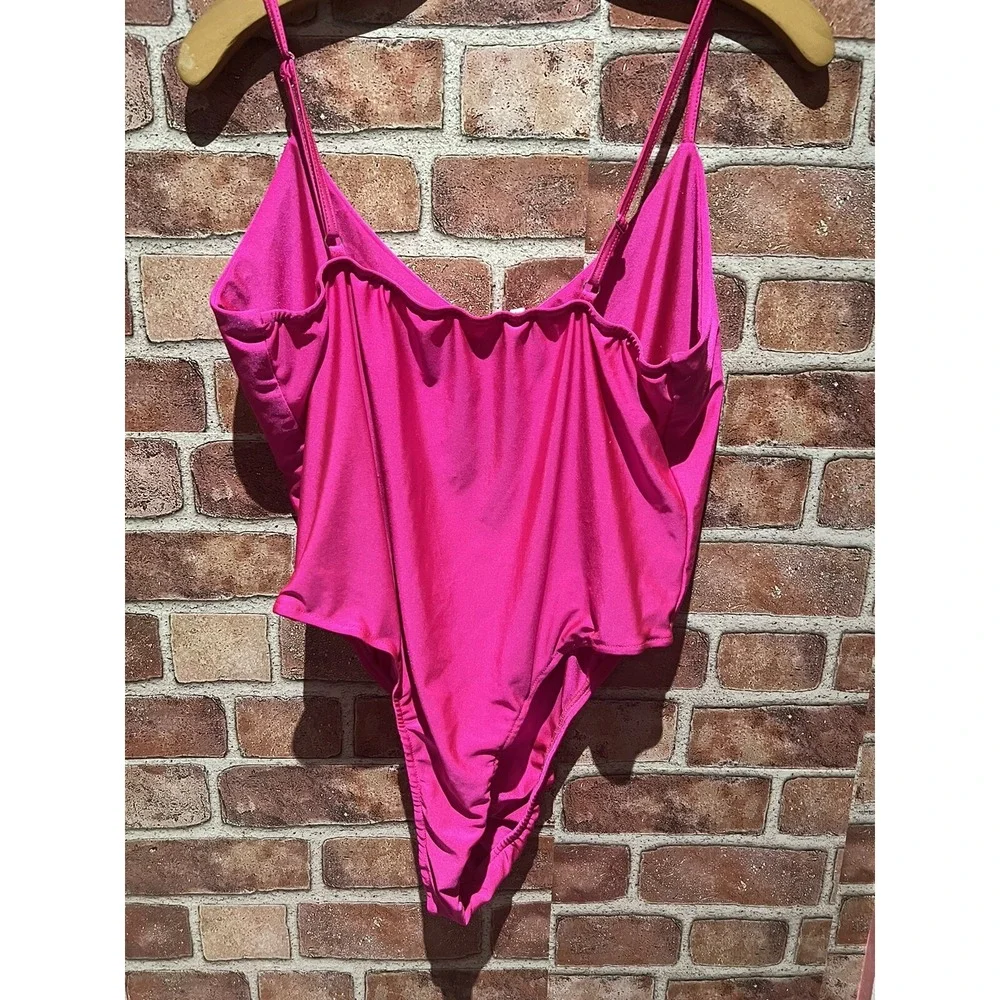 The Unbranded Brand women hot